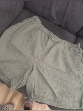 aerie Olive Green Elastic Waist Shorts